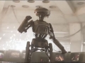 star_wars_solo_trailer_droid_in_front_of_monitor_screens_2